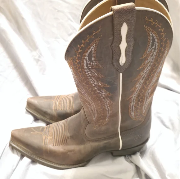 Ariat Western Cowboy Boots - Picture 5 of 7